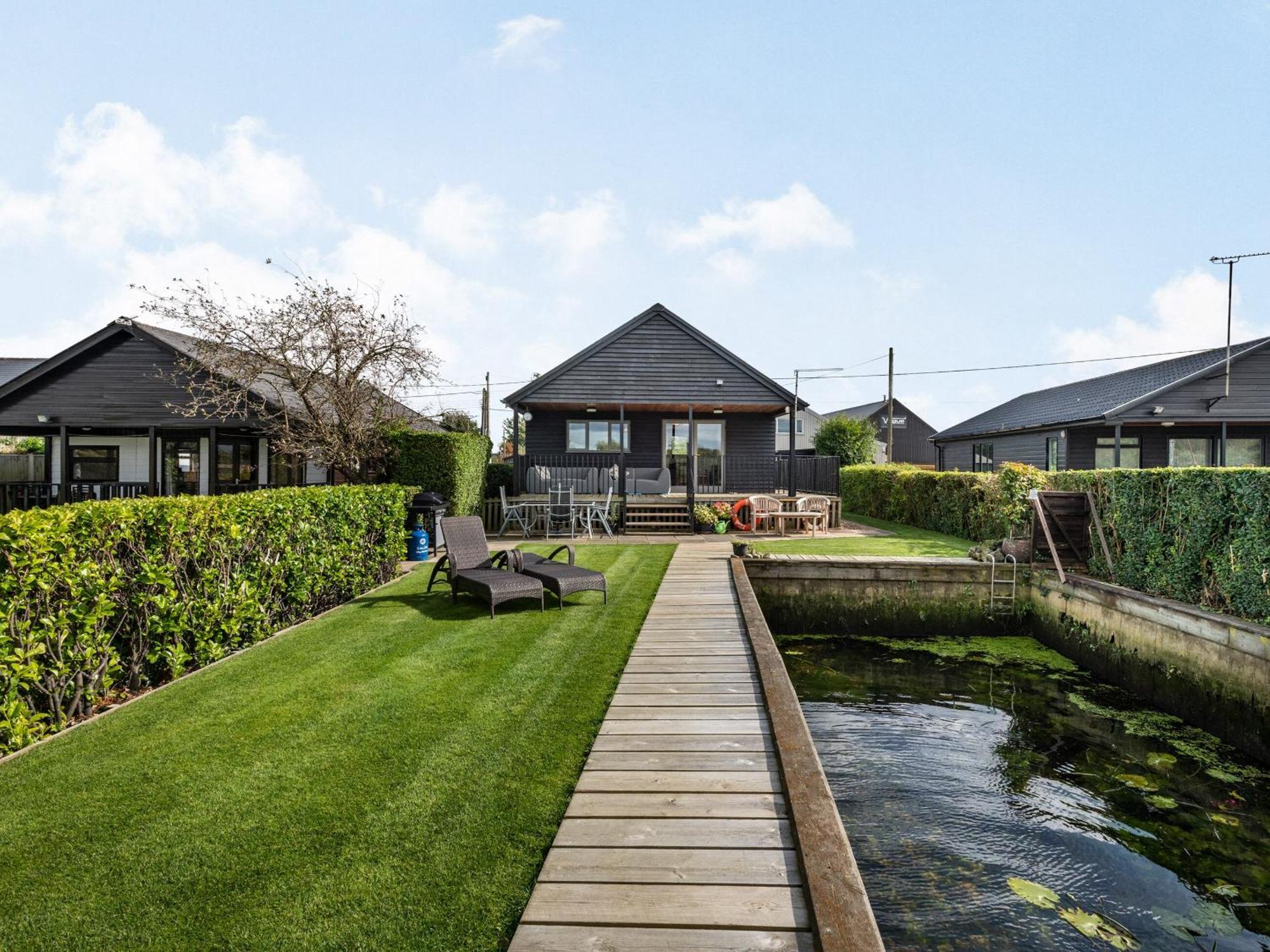Sunset Lodge Brundall エクステリア 写真